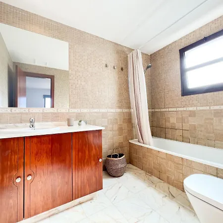 Tarabilla With Private Pool & Ocean Views فيلة