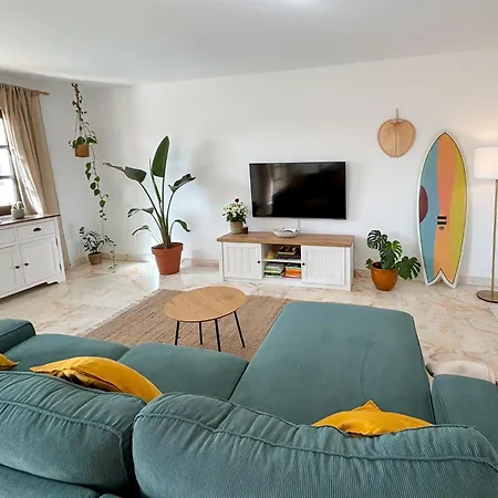 Tarabilla With Private Pool & Ocean Views فيلة