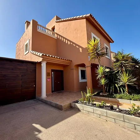 فيلة Tarabilla With Private Pool & Ocean Views *