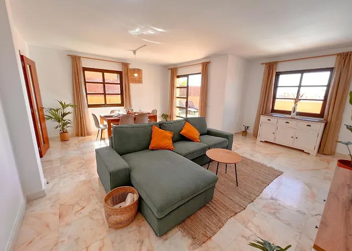Tarabilla With Private Pool & Ocean Views 科拉雷侯