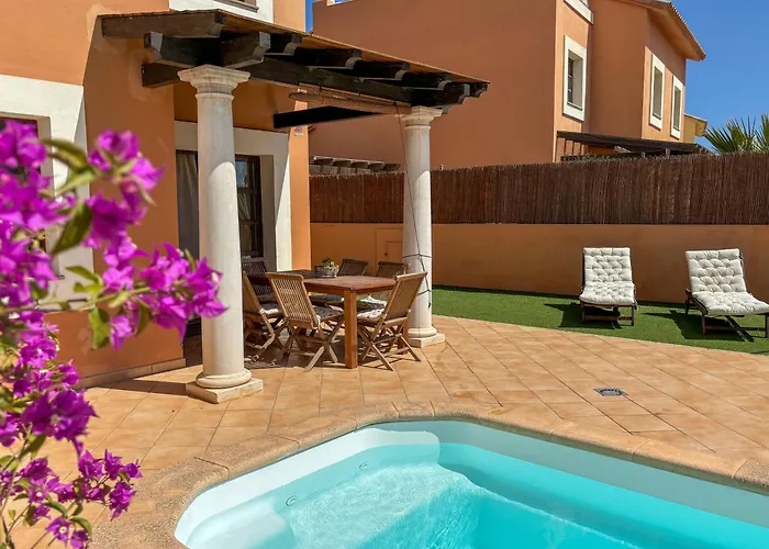 Willa Tarabilla With Private Pool & Ocean Views *